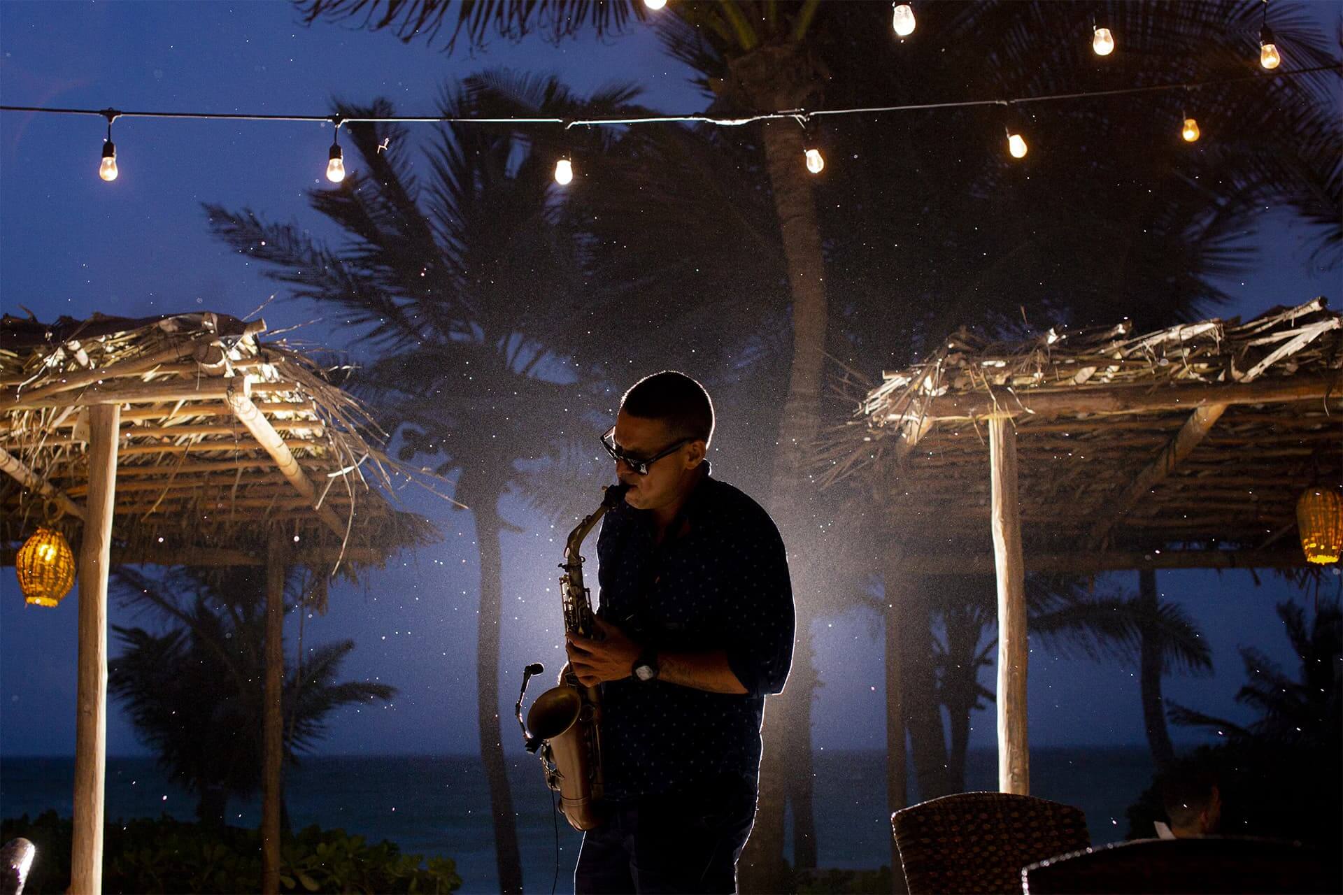 live music at Ziggy Tulum