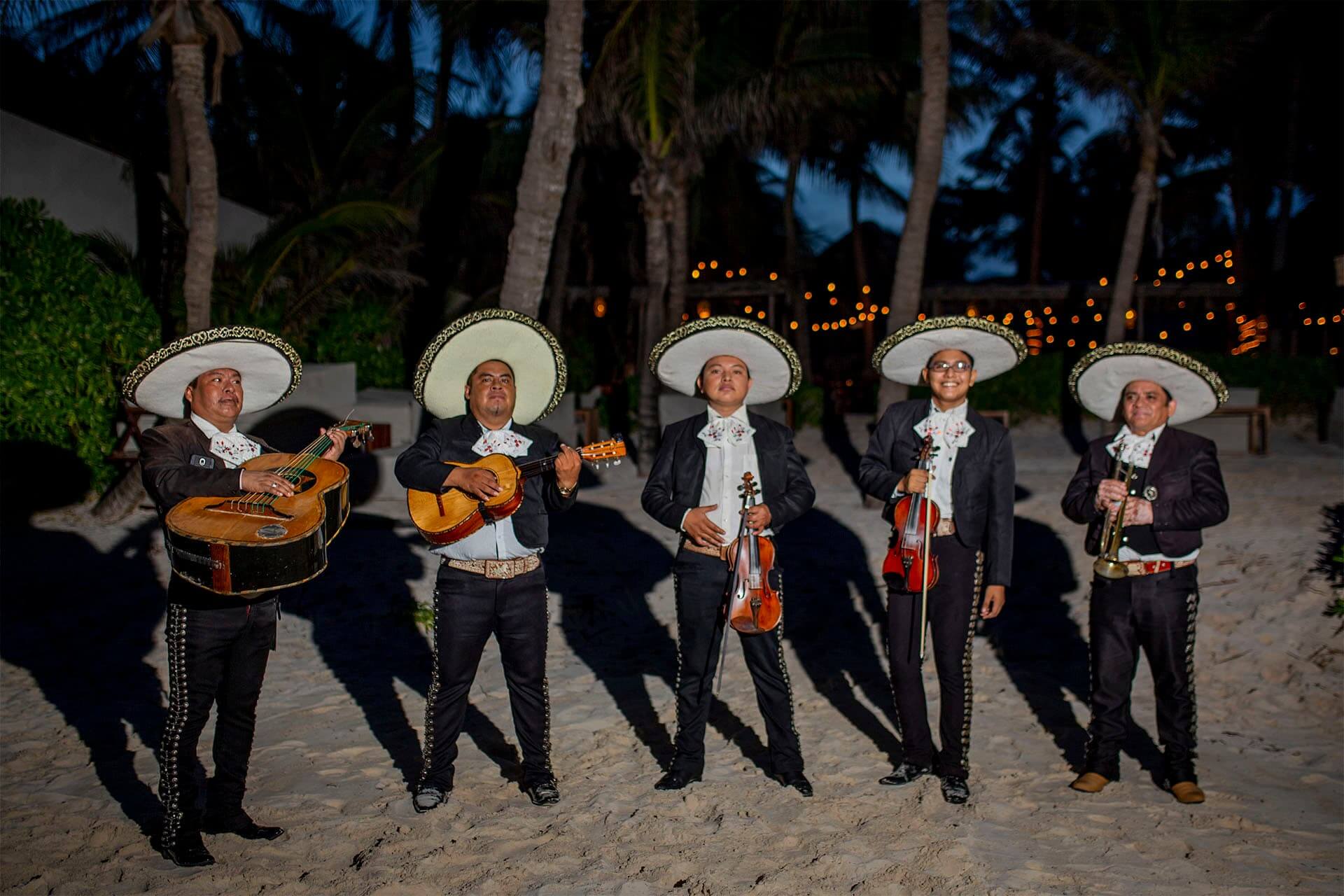 live music at Ziggy Tulum